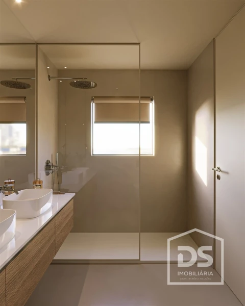 Apartamento T4 para Venda em Tavarede