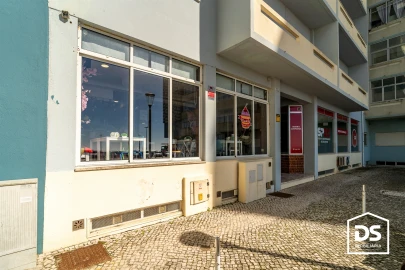 Loja para Venda em Buarcos