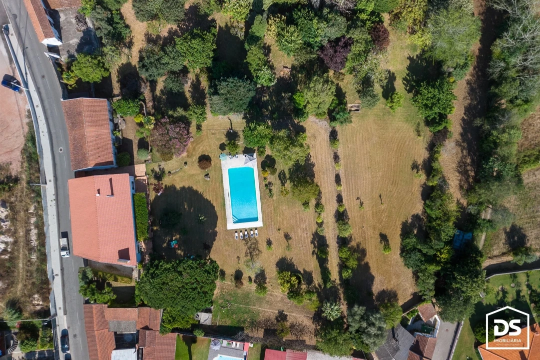 Moradia T9 para Venda em Alquerubim Foto 14