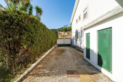 Moradia T9 para Venda em Alquerubim