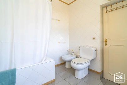 Moradia T9 para Venda em Alquerubim