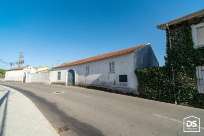 Moradia T9 para Venda em Alquerubim