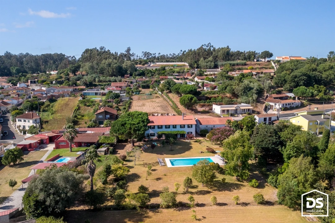 Moradia T9 para Venda em Alquerubim Foto 6