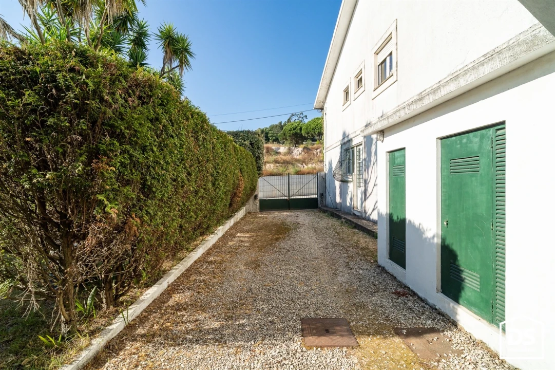Moradia T9 para Venda em Alquerubim Foto 146