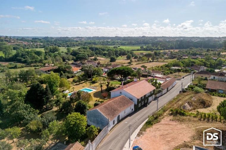 Moradia T9 para Venda em Alquerubim Foto 8