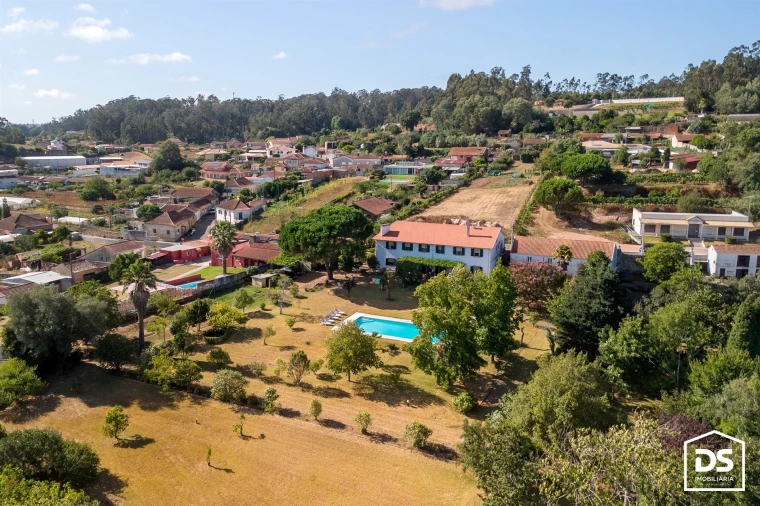 Moradia T9 para Venda em Alquerubim Foto 7