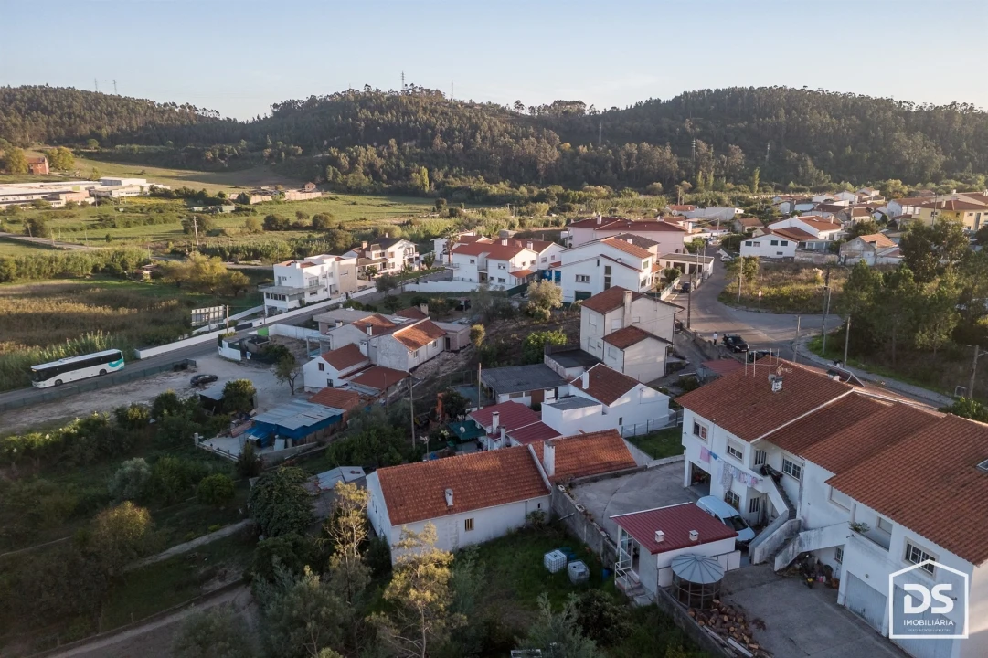 Moradia T3 para Venda em Tavarede Foto 12