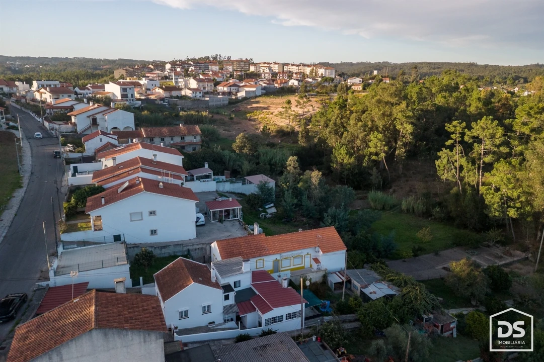 Moradia T3 para Venda em Tavarede Foto 16
