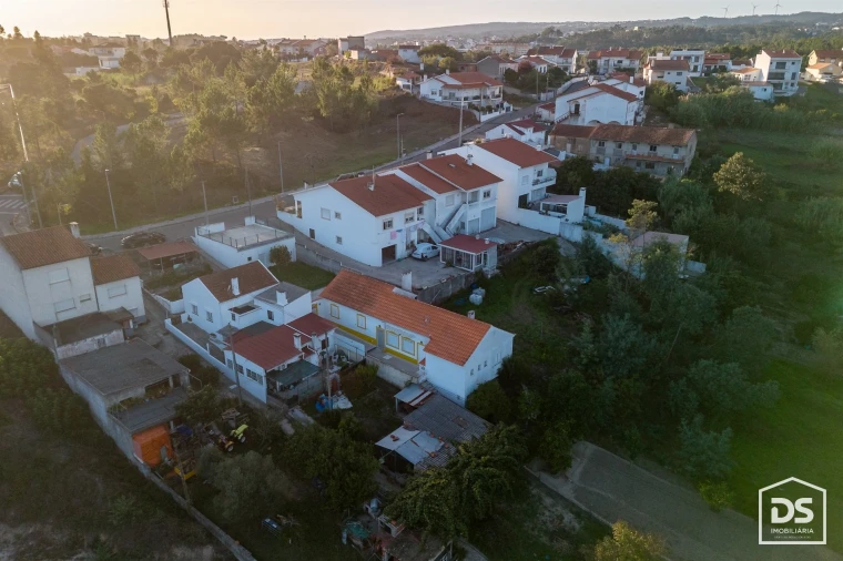 Moradia T3 para Venda em Tavarede Foto 9