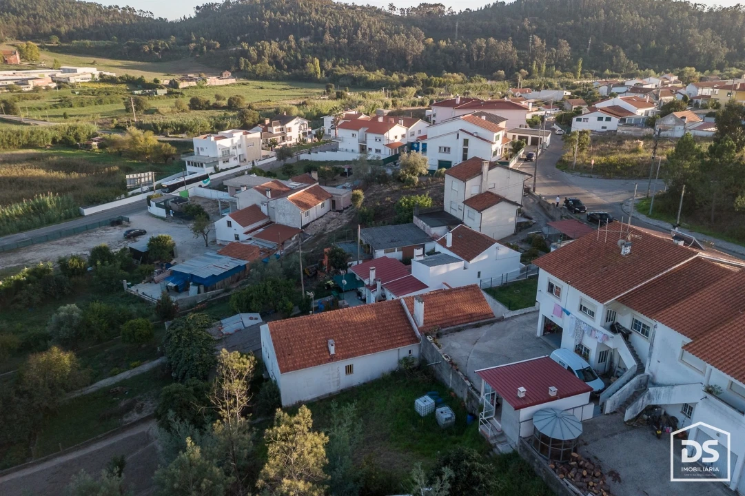 Moradia T3 para Venda em Tavarede Foto 11