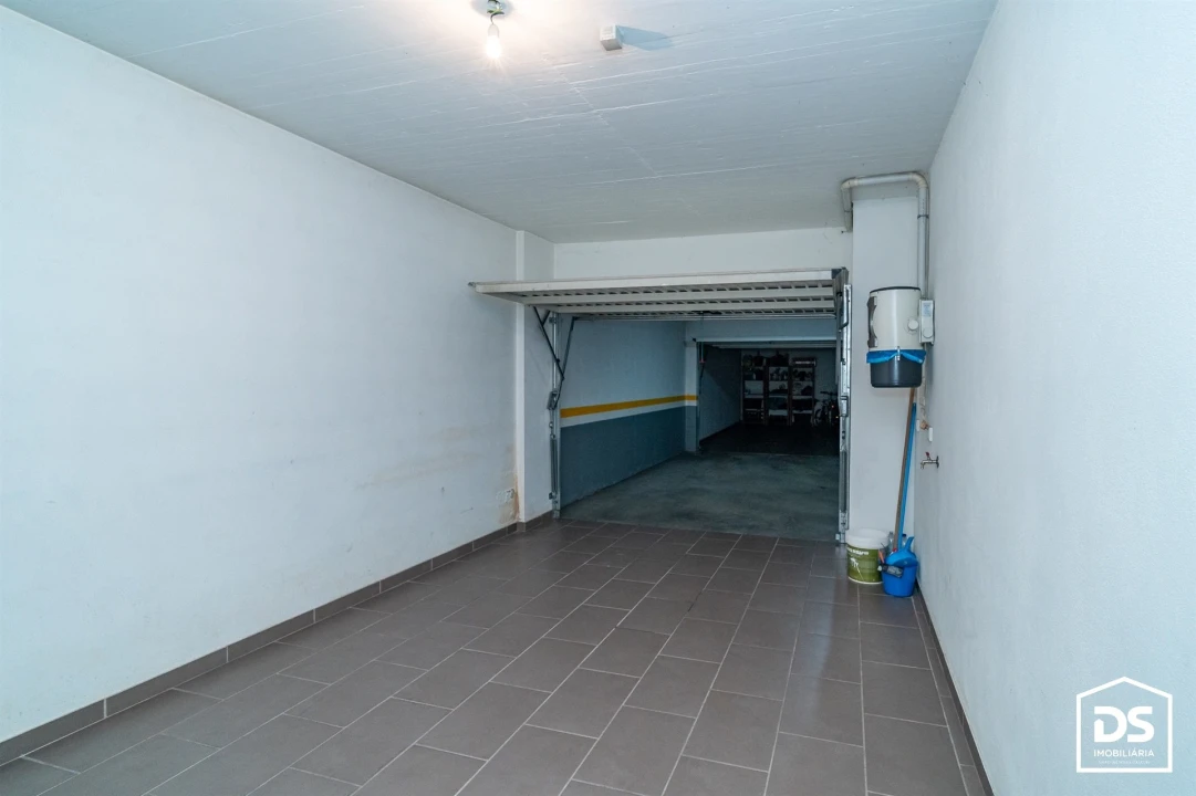 Apartamento T2 para Venda em Tavarede Foto 40