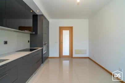 Apartamento T2 para Venda em Tavarede