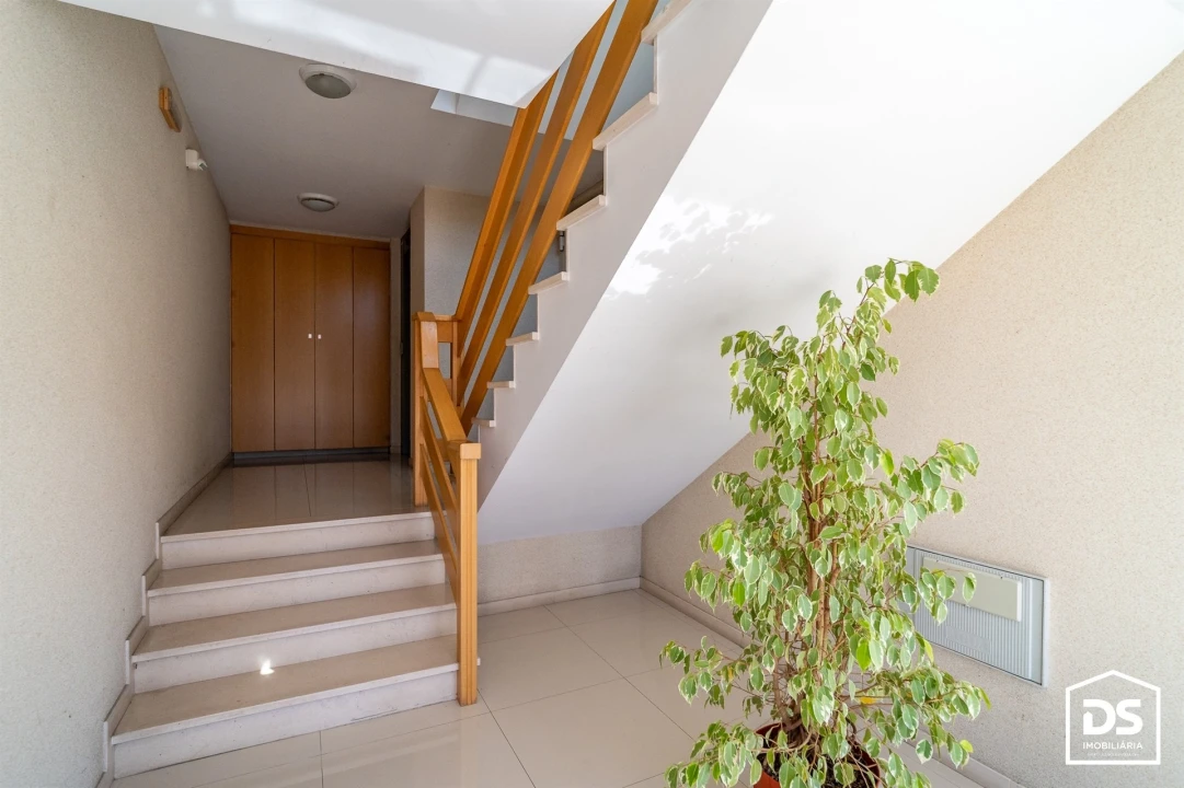 Apartamento T2 para Venda em Tavarede Foto 42