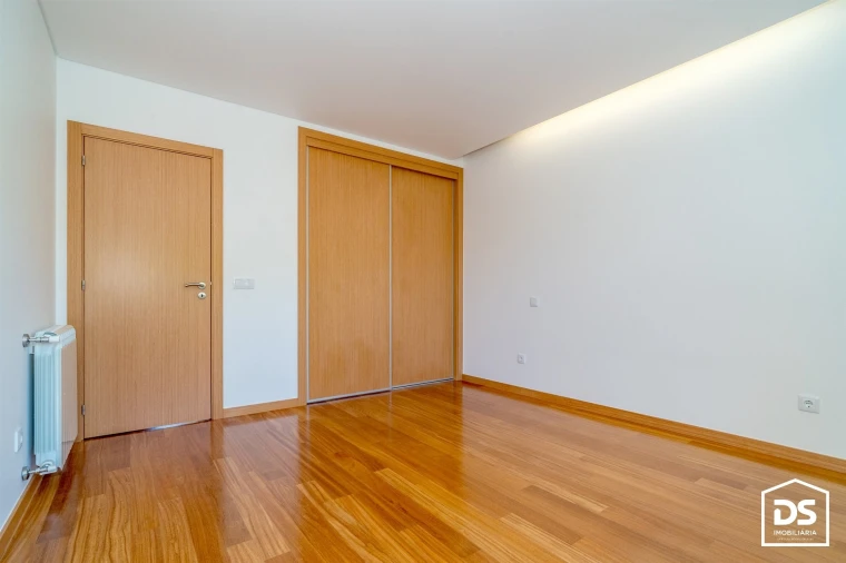 Apartamento T2 para Venda em Tavarede Foto 15