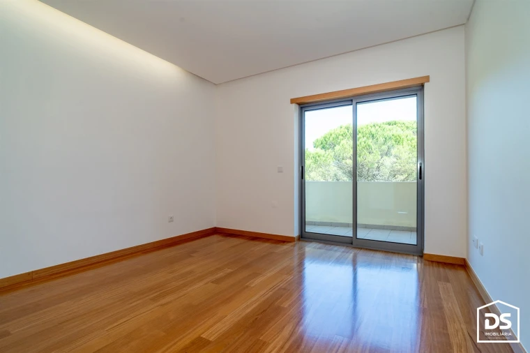 Apartamento T2 para Venda em Tavarede Foto 14