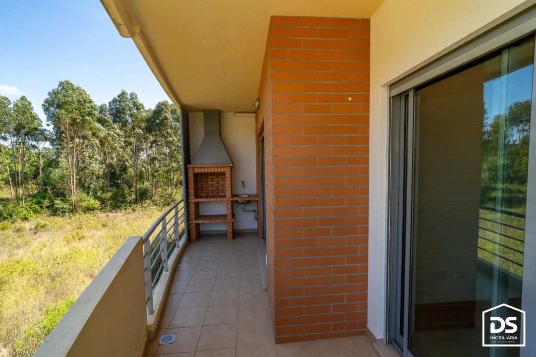 Apartamento T2 para Venda em Tavarede Foto 17