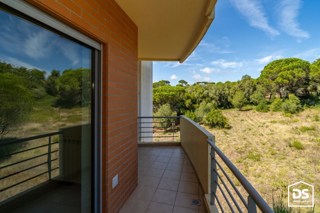 Apartamento T2 para Venda em Tavarede Foto 19