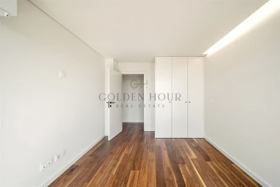 Apartamento T3 para Venda em Mafamude e Vilar do Paraíso