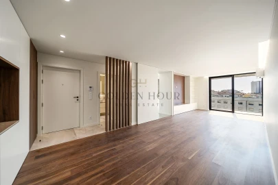 Apartamento T3 para Venda em Mafamude e Vilar do Paraíso