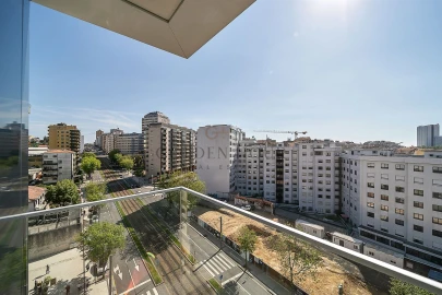 Apartamento T3 para Venda em Mafamude e Vilar do Paraíso