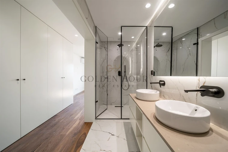 Apartamento T3 para Venda em Mafamude e Vilar do Paraíso Foto 27