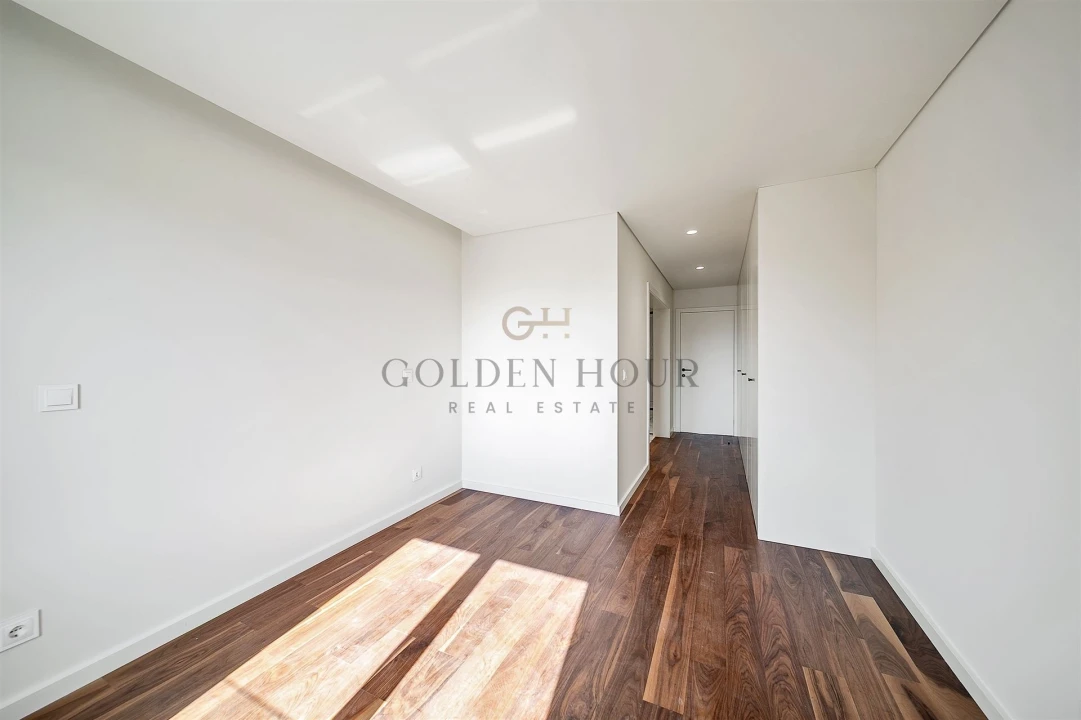 Apartamento T3 para Venda em Mafamude e Vilar do Paraíso Foto 29