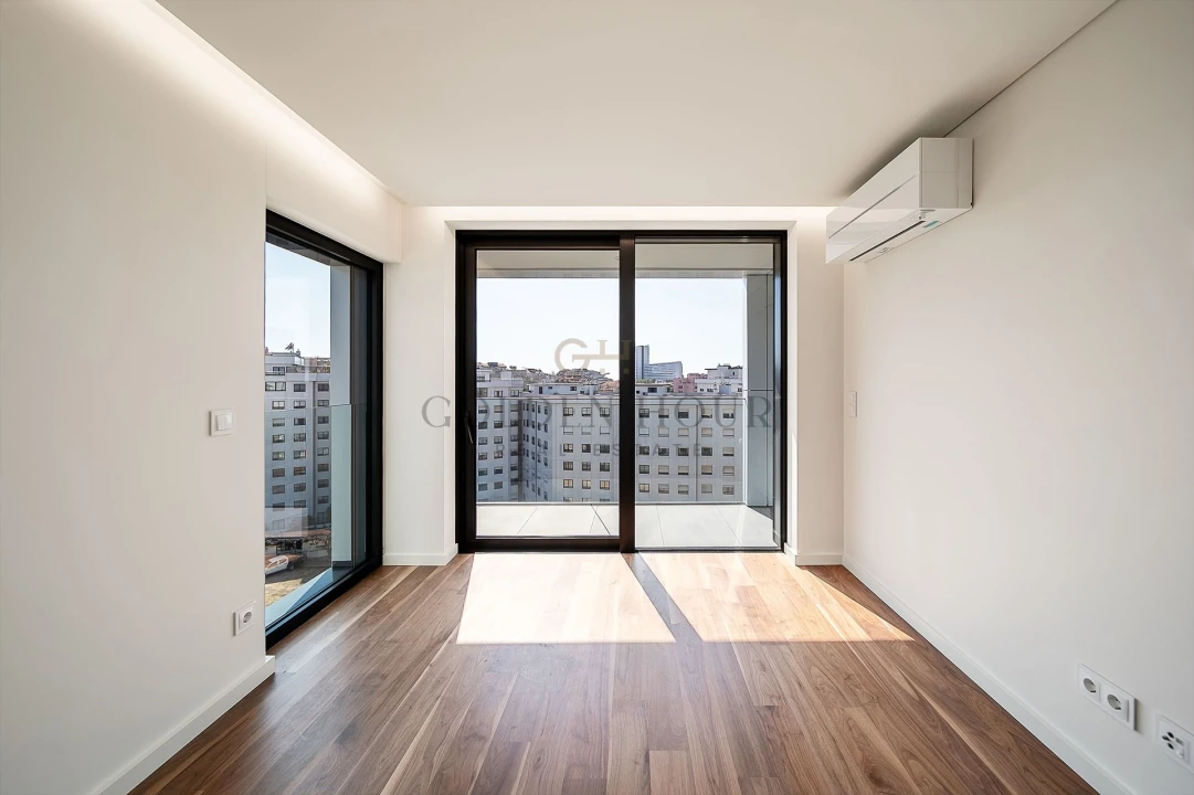 Apartamento T3 para Venda em Mafamude e Vilar do Paraíso Foto 26