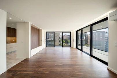 Apartamento T3 para Venda em Mafamude e Vilar do Paraíso