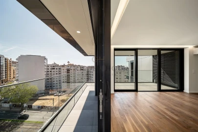 Apartamento T3 para Venda em Mafamude e Vilar do Paraíso