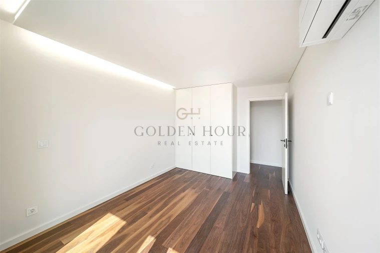 Apartamento T3 para Venda em Mafamude e Vilar do Paraíso Foto 15
