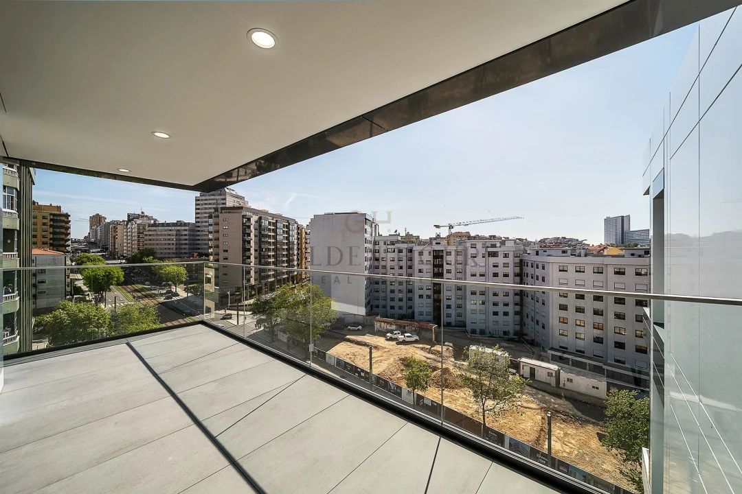 Apartamento T3 para Venda em Mafamude e Vilar do Paraíso Foto 6