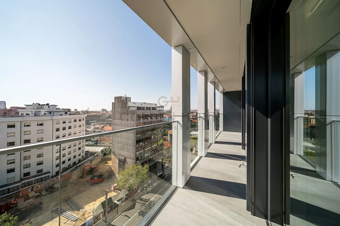 Apartamento T3 para Venda em Mafamude e Vilar do Paraíso Foto 9