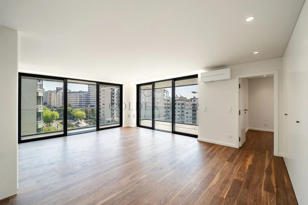 Apartamento T3 para Venda em Mafamude e Vilar do Paraíso Foto 4