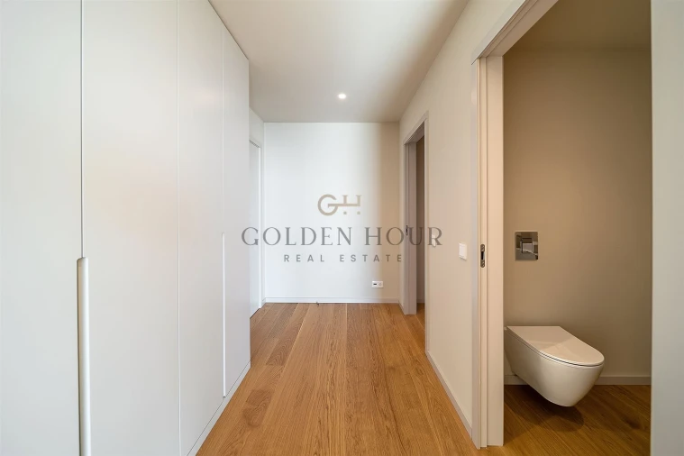 Apartamento T4 para Venda em Santa Marinha e São Pedro da Afurada Foto 7