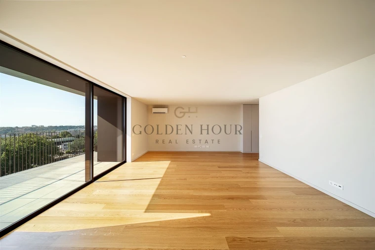Apartamento T4 para Venda em Santa Marinha e São Pedro da Afurada Foto 3