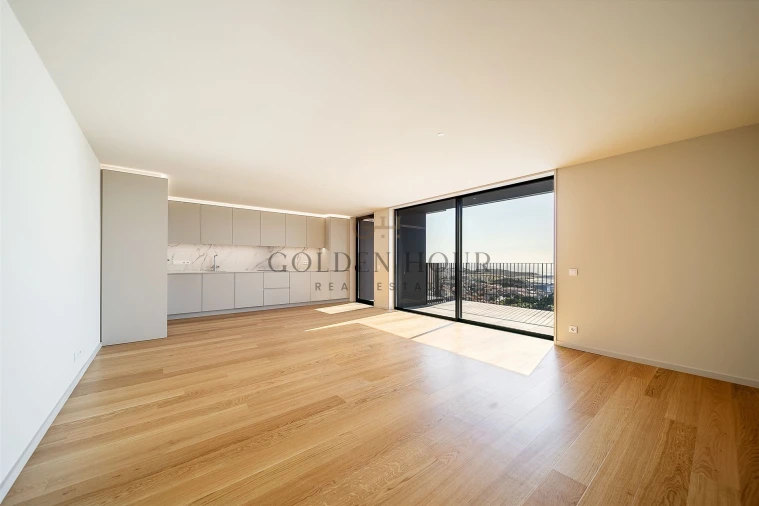 Apartamento T4 para Venda em Santa Marinha e São Pedro da Afurada Foto 2