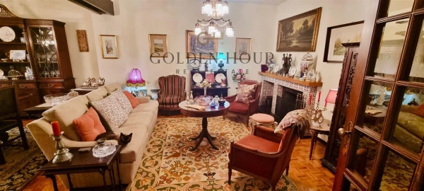 Apartamento T5 para Venda em Mafamude e Vilar do Paraíso