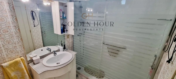 Apartamento T5 para Venda em Mafamude e Vilar do Paraíso