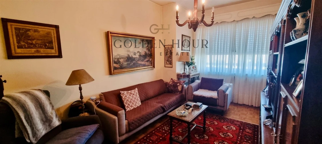 Apartamento T5 para Venda em Mafamude e Vilar do Paraíso Foto 12