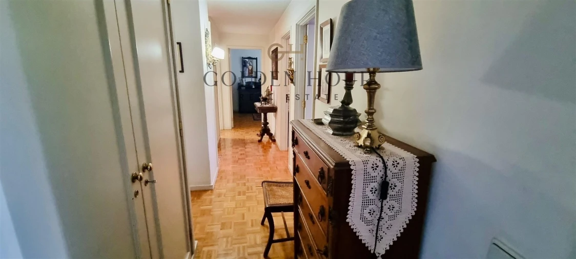 Apartamento T5 para Venda em Mafamude e Vilar do Paraíso Foto 15