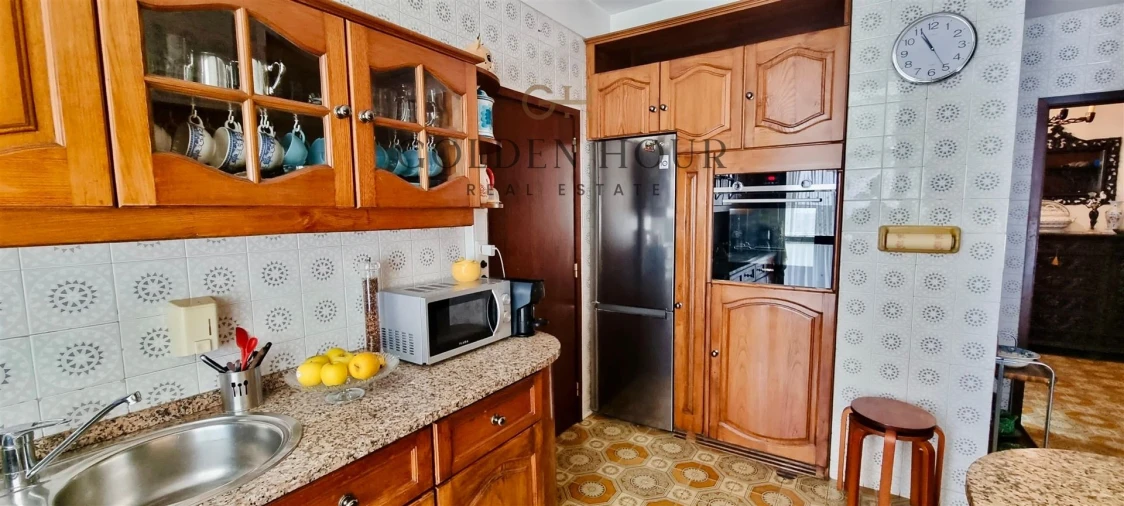 Apartamento T5 para Venda em Mafamude e Vilar do Paraíso Foto 7