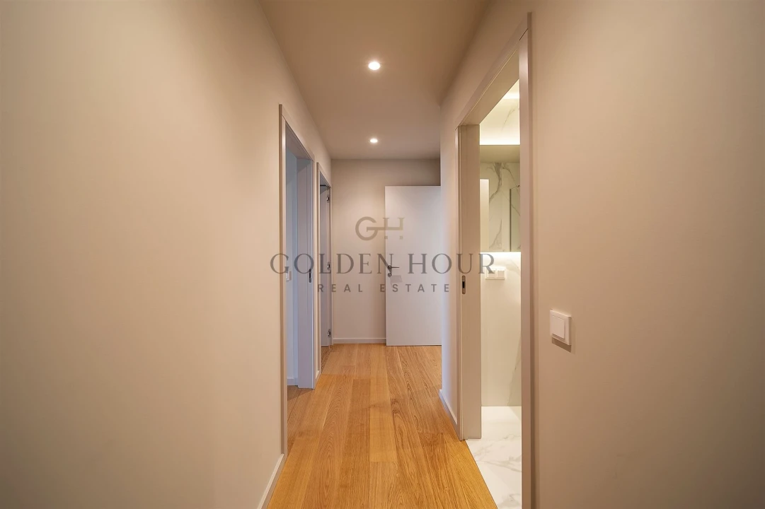 Apartamento T4 para Venda em Santa Marinha e São Pedro da Afurada Foto 29