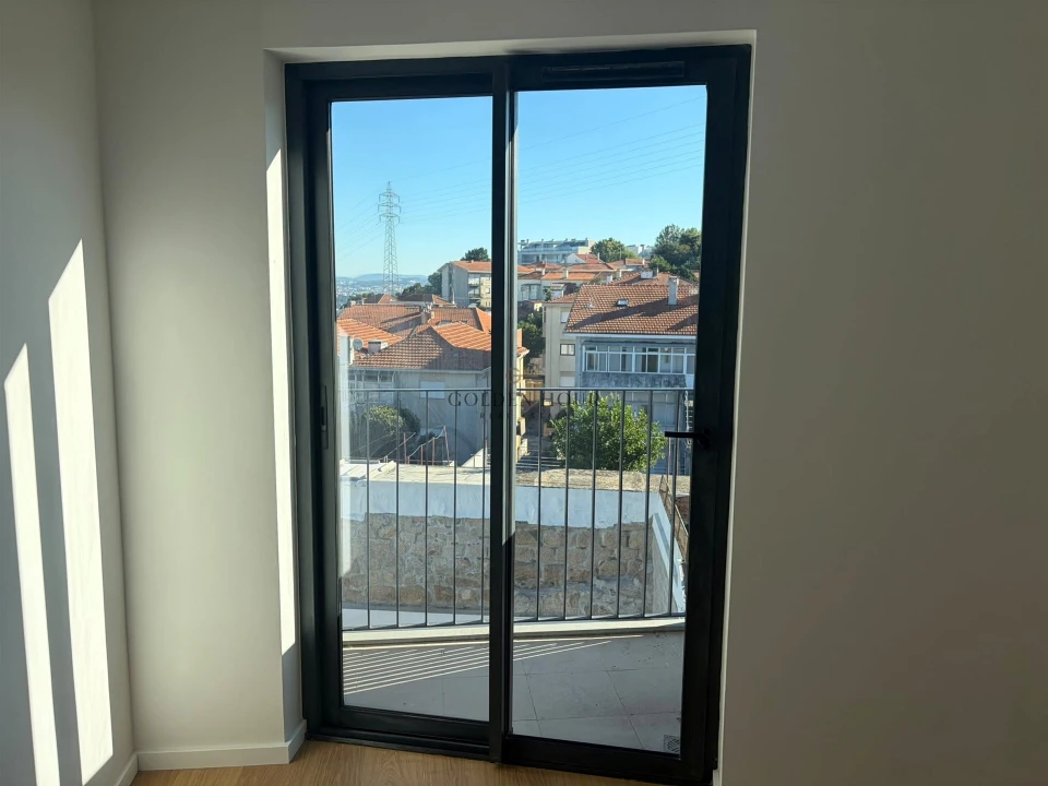 Apartamento T2 para Venda em Mafamude e Vilar do Paraíso Foto 3