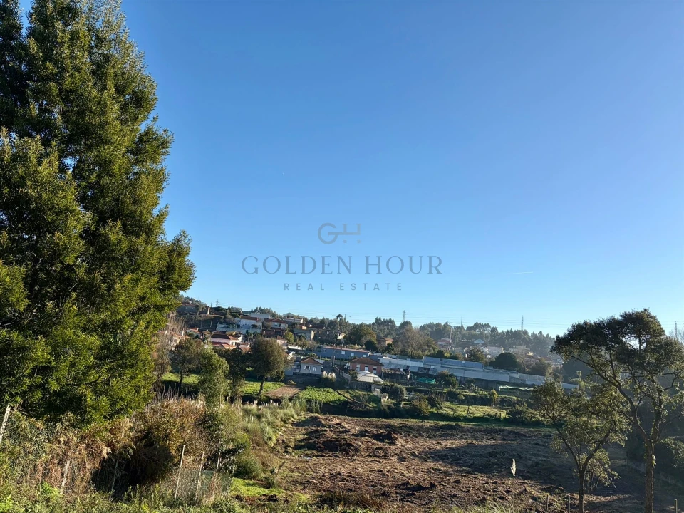 Terreno para Venda em Mafamude e Vilar do Paraíso Foto 2
