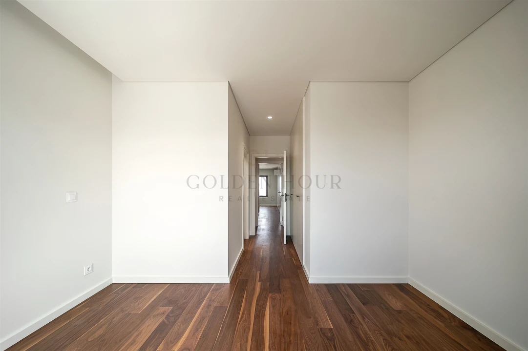 Apartamento T4 para Venda em Mafamude e Vilar do Paraíso Foto 56