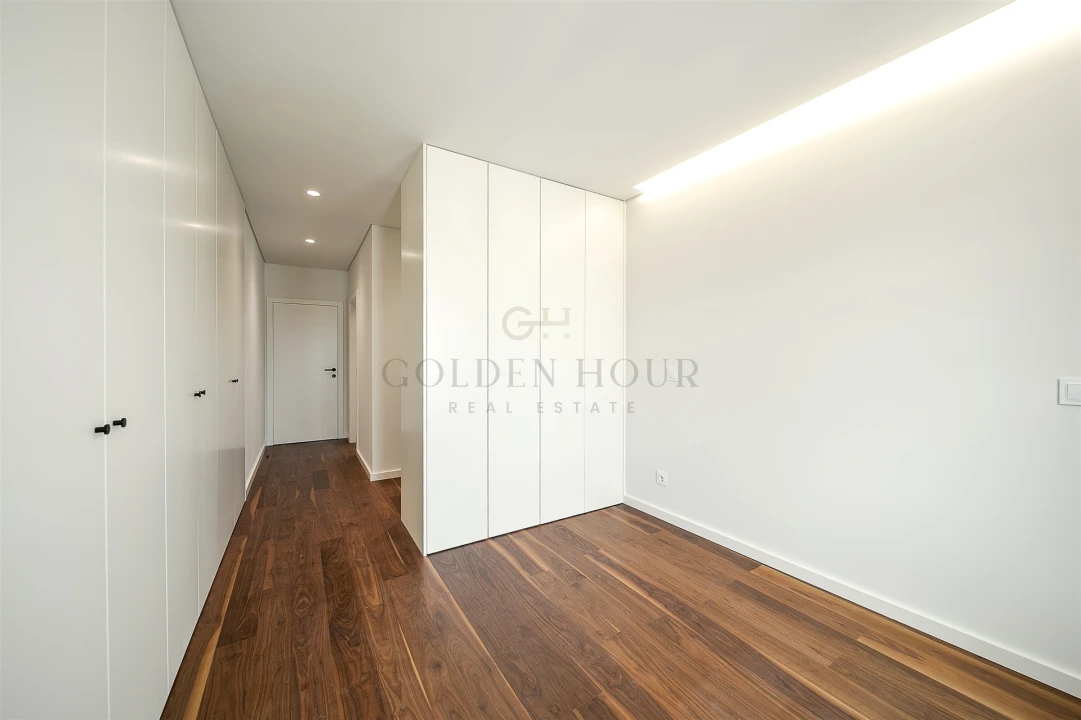 Apartamento T4 para Venda em Mafamude e Vilar do Paraíso Foto 63
