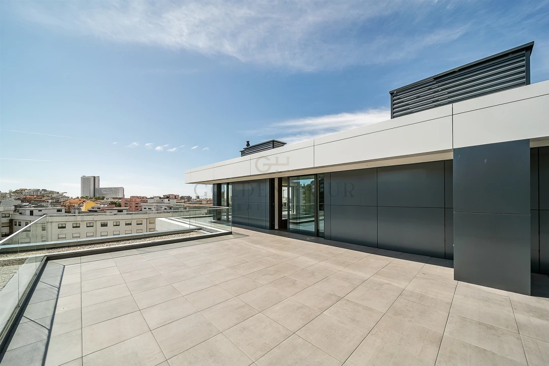 Apartamento T4 para Venda em Mafamude e Vilar do Paraíso Foto 9