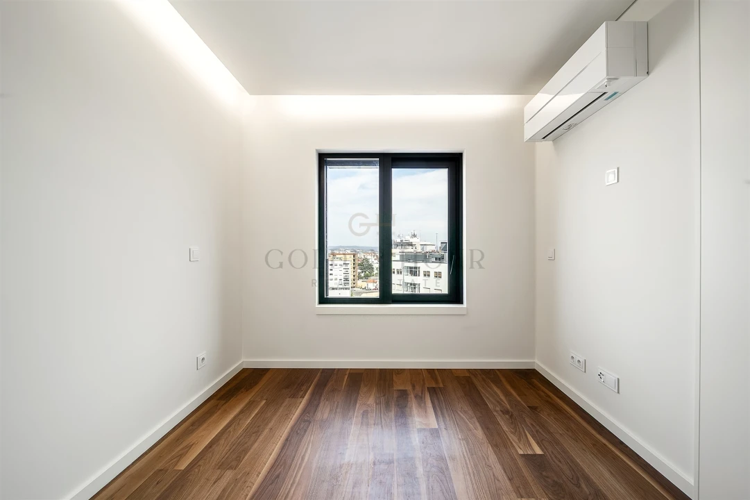 Apartamento T4 para Venda em Mafamude e Vilar do Paraíso Foto 61