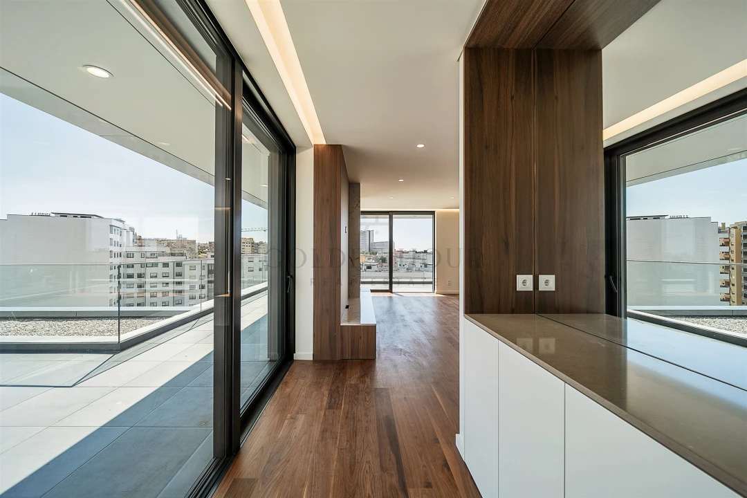 Apartamento T4 para Venda em Mafamude e Vilar do Paraíso Foto 30