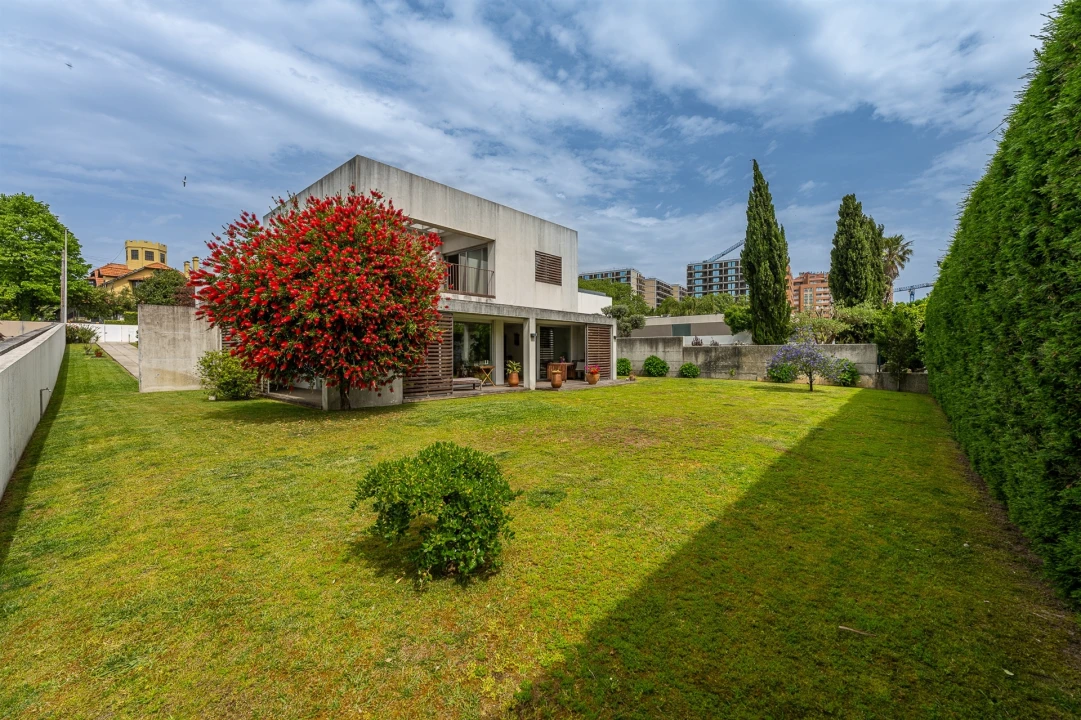 Moradia T6 para Venda em Santa Marinha e São Pedro da Afurada Foto 5